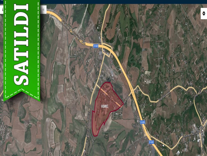 Arnavutköy Baklalıda Satılık Arsa , 600 M2 Evlerin Yakını Yolu Var