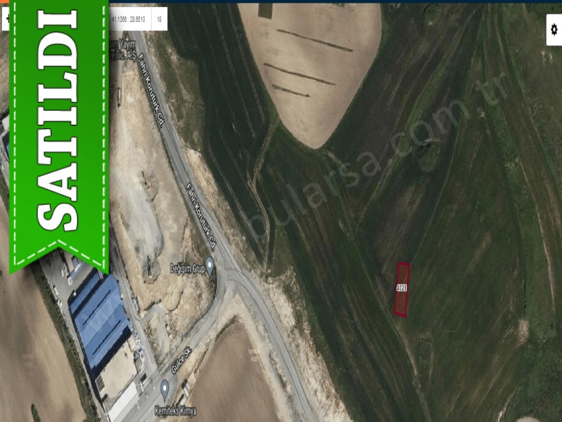 Arnavutköy Sazlıbosnada Satılık Arsa , 334 M2 Müstakil Yolu Var