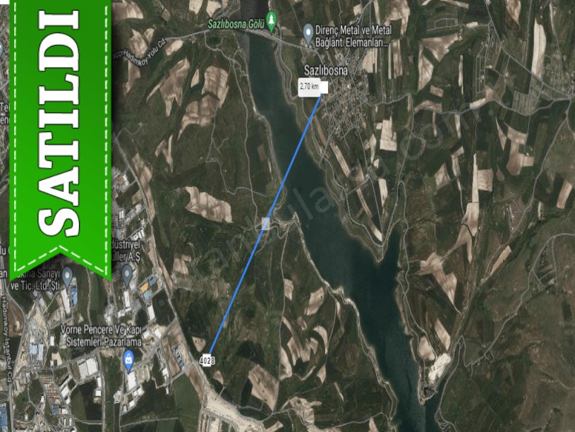 Arnavutköy Sazlıbosnada Satılık Arsa , 334 M2 Müstakil Yolu Var