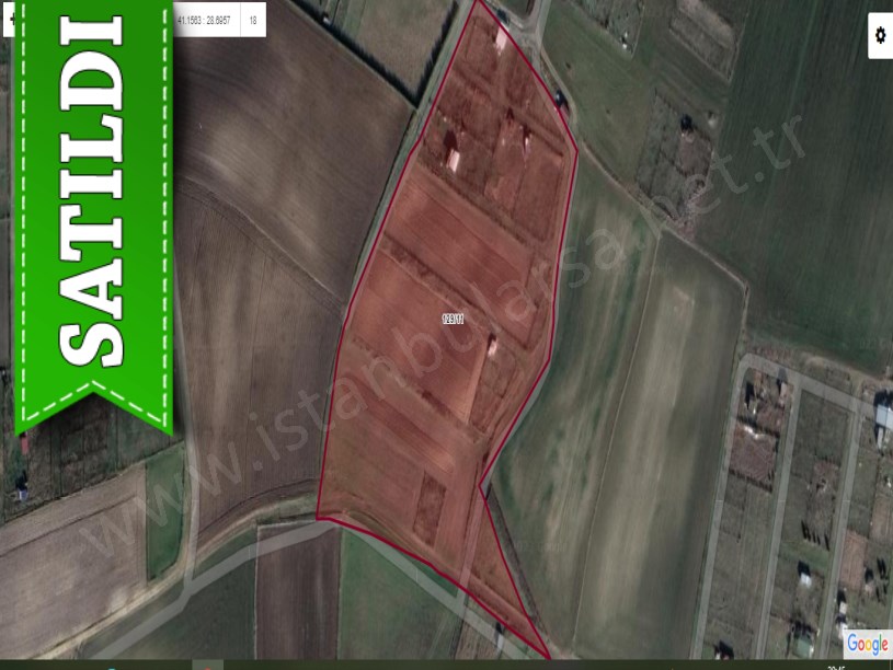 Arnavutköy Hacımaşlıda Satılık Arsa , 300 m2 Evlerin Yakını Yolu Var
