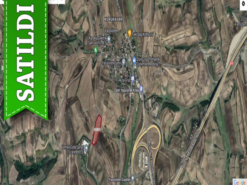 Arnavutköy Yassıörende Satılık Arsa , 445 m2 Hisseli Yolu Var