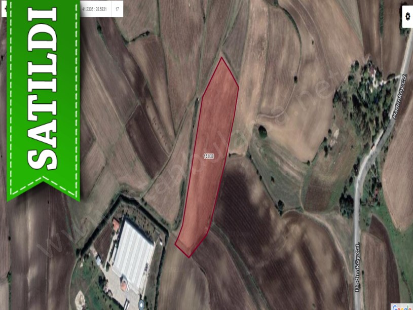 Arnavutköy Yassıörende Satılık Arsa , 445 m2 Hisseli Yolu Var