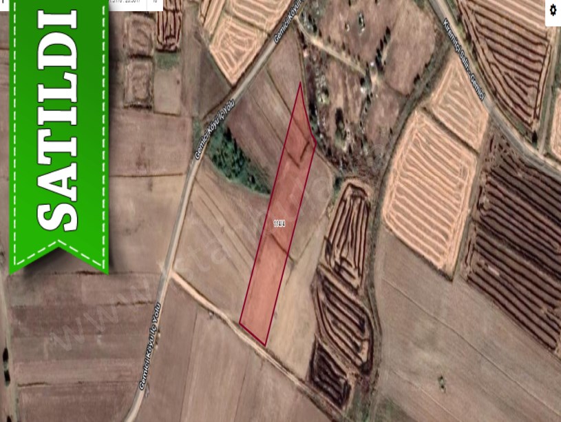 Edirne Uzunköprü Gemici Köyünde Satılık Tarla , 3,992 m2 Merkezde Yolu Var 