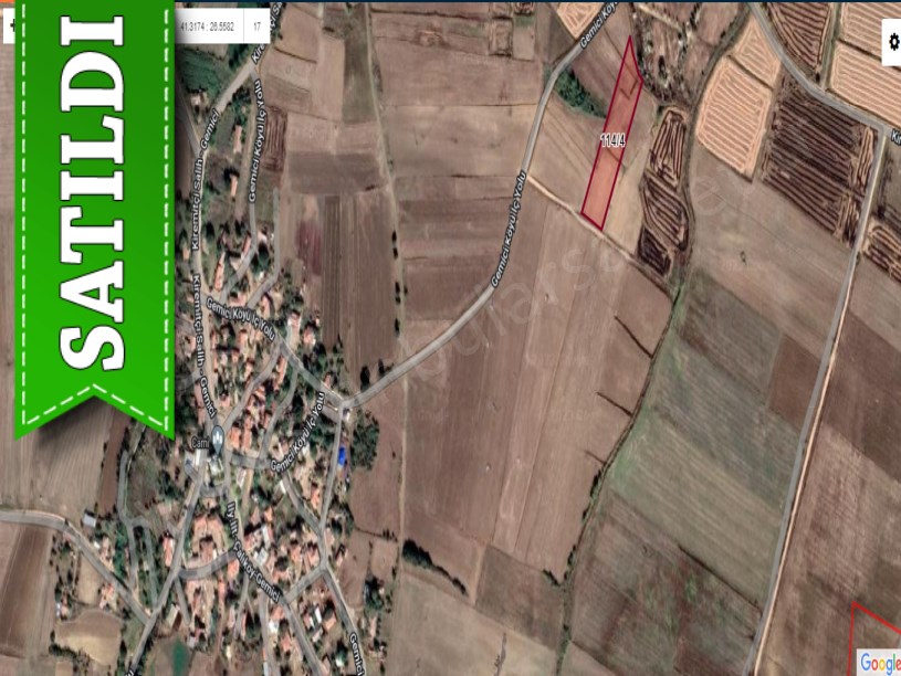 Edirne Uzunköprü Gemici Köyünde Satılık Tarla , 3,992 m2 Merkezde Yolu Var 