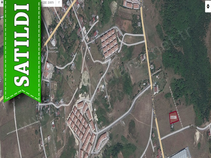 Arnavutköy Taşolukta Satılık Arsa , 168 m2 Yolu Var Hisseli