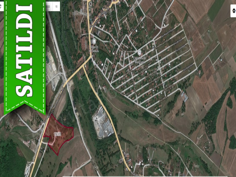Arnavutköy Baklalıda Satılık Arsa , 300 m2 Cadde Cephe Hisseli 