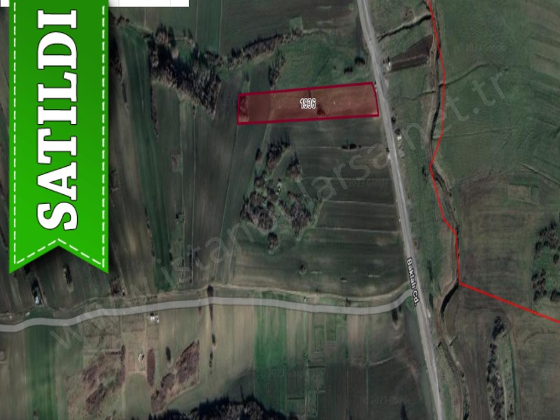 Arnavutköy Haraççıda Satılık Arsa , 205 m2 Cadde Cephe Hisseli 