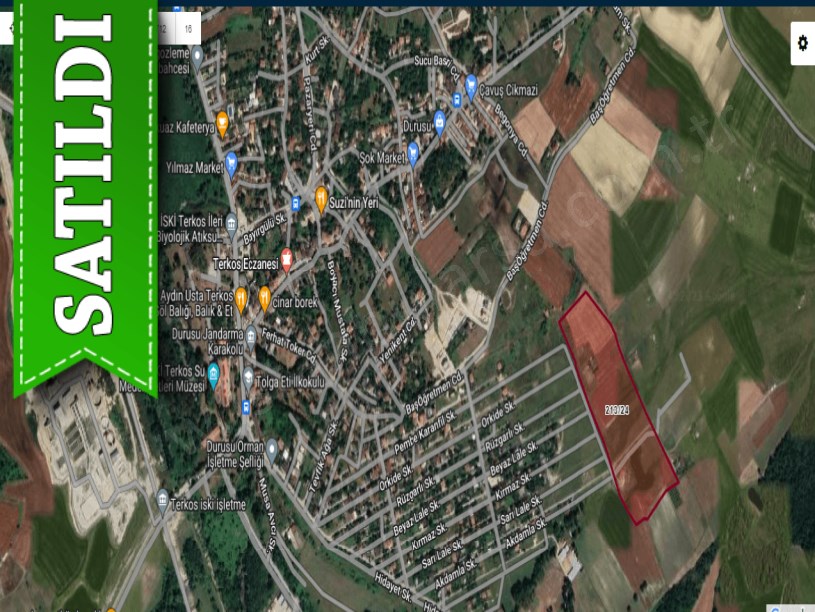 Arnavutköy Yeniköyde Satılık Arsa , 2,375 M2 Merkezde Evlerin Yakını 