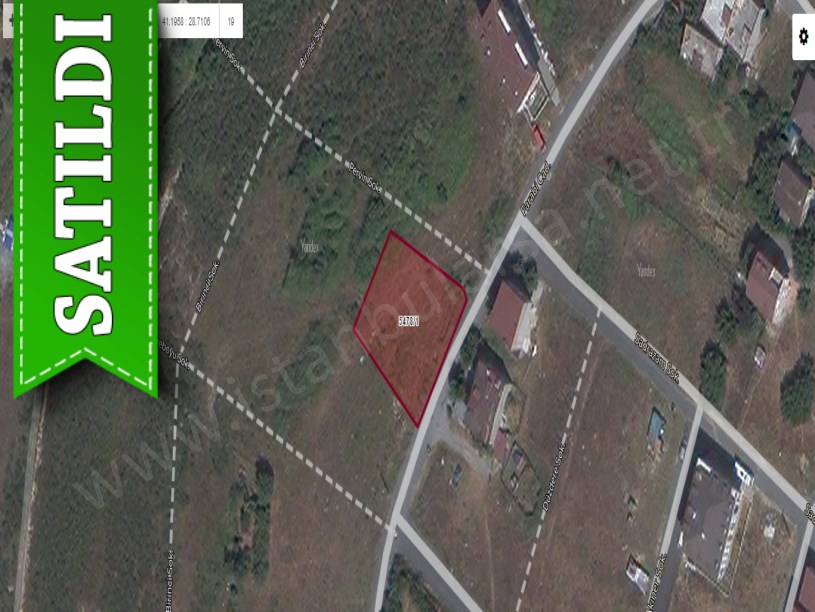 Arnavutköy Taşolukta Satılık Arsa , 854 M2 Cadde Cephe Müstakil İmarlı