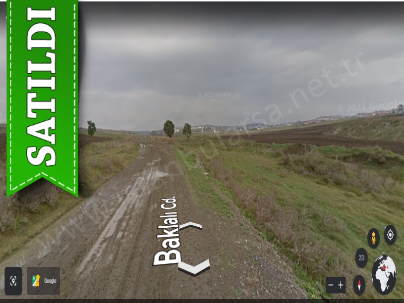 Arnavutköy Haraççıda Satılık Arsa , 230 m2 Baklalı Caddesine Cephe Çevrili