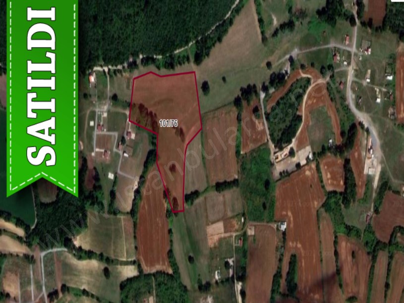 Arnavutköy Balabanda Satılık Arsa , 3,680 m2 Evlerin Yakını 