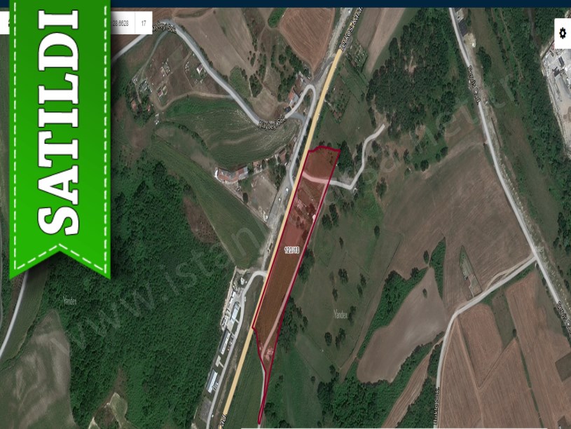 Arnavutköy Baklalıda Satılık Arsa , 704 M2 Hisseli Terkos Karaburun Caddesine Cephe