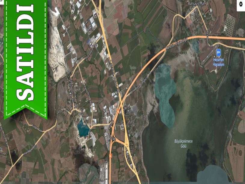 Çatalca Çakılda Satılık Arsa , 500 M2 Yolu Var  Hisseli 