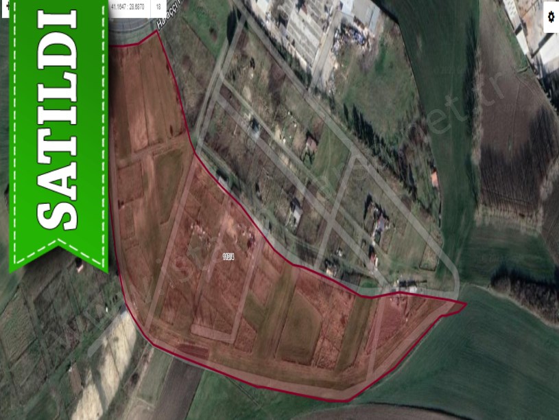 Arnavutköy Hacımaşlıda Satılık Arsa , 500 M2  Cadde Cephe  Hisseli
