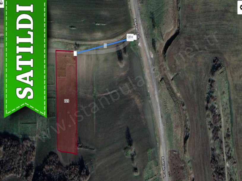 Arnavutköy Haraççıda Satılık Arsa , 185 m2 Hisseli Yolu Var 