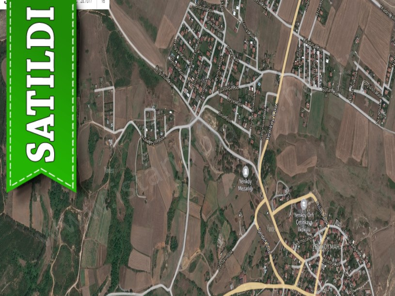 Arnavutköy Yeniköyde Satılık Arsa  , 4 Dönüm Yolu Var Evlerin Yakını 