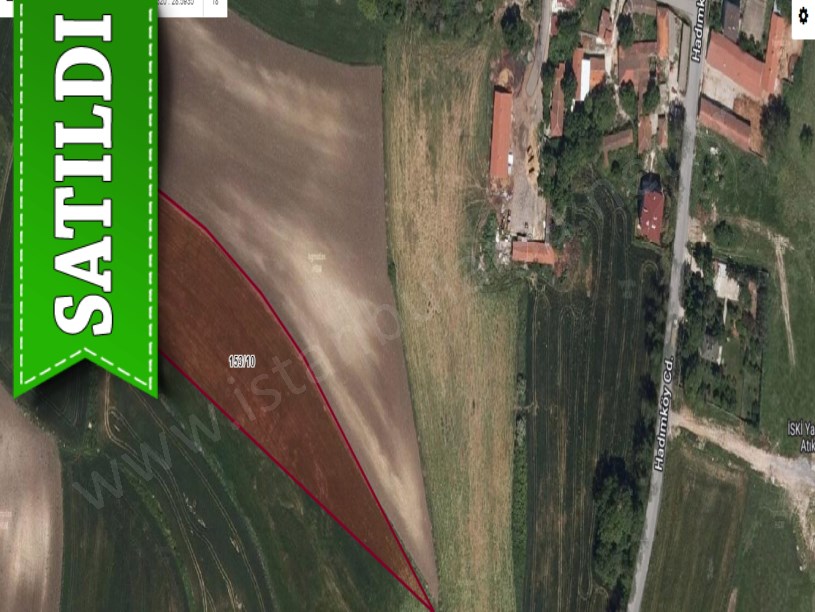 Arnavutköy Yassıörende Satılık Arsa , 448 M2 Hisseli Hadımköy Caddesi Yakını 