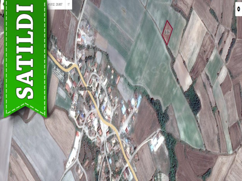 Edirne Havsa Bostanlı Köyünde Satılık Tarla  , 1,700 M2 Müstakil Yolu Var 