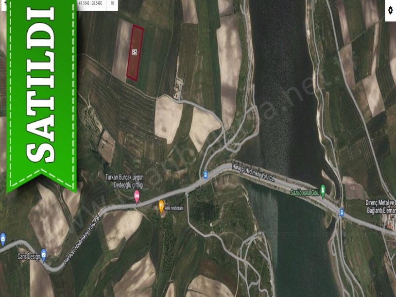 Arnavutköy Sazlıbosnada Satılık Arsa , 300 M2 Hisseli Yolu Var