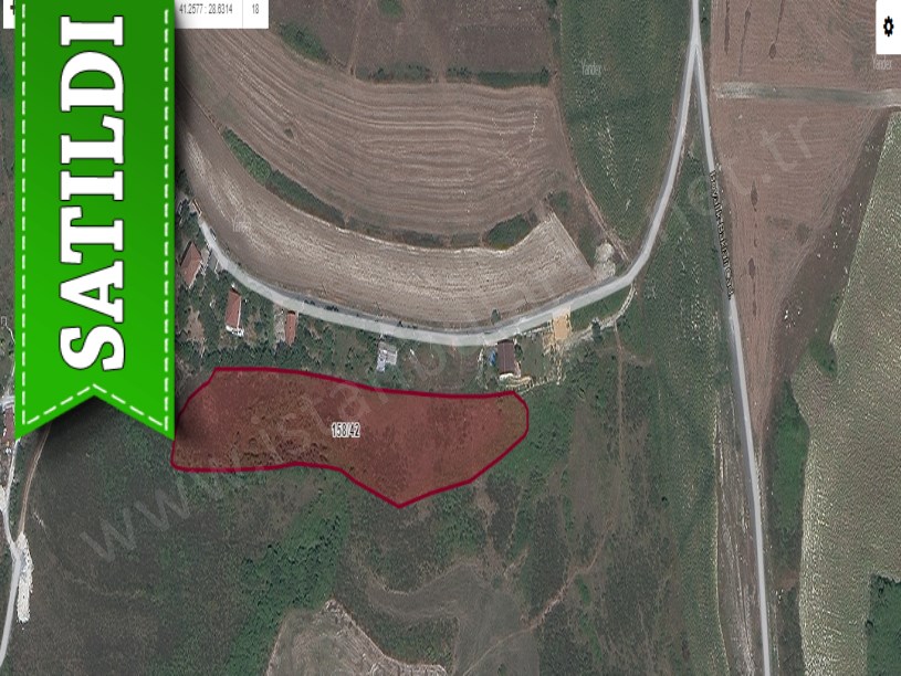 Arnavutköy Boyalıkta Satılık Arsa , 295 m2 Hisseli Evlerin Yakını 