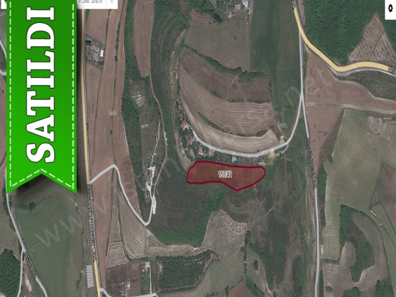 Arnavutköy Boyalıkta Satılık Arsa , 295 m2 Hisseli Evlerin Yakını 
