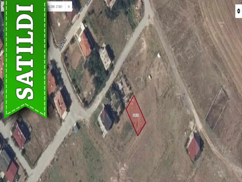 Tekirdağ Ergene Velimeşede Satılık Arsa , 298 m2 İmarlı Müstakil  Merkezde