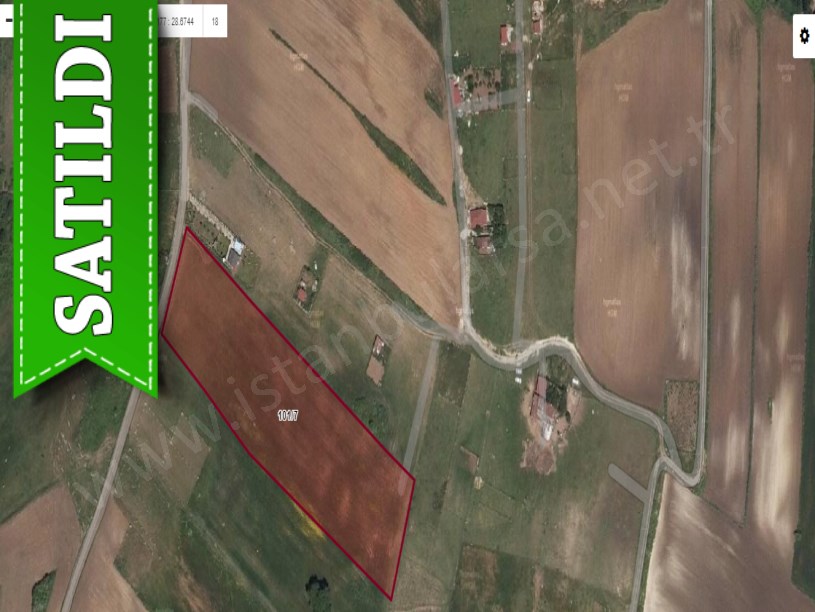 Arnavutköy Çilingirde Satılık Arsa , 425 M2 Yolu Var Hisseli 