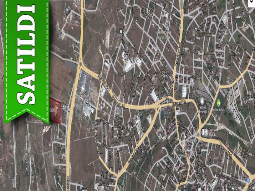 Arnavutköy Haraççıda Satılık Arsa , 233 m2 Hisseli Etrafı Çevrili 