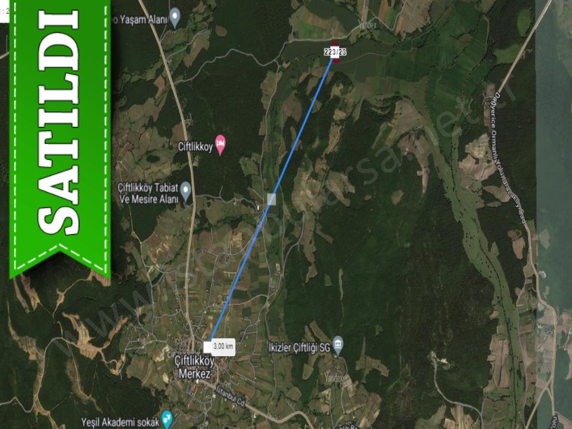 Çatalca Çiftlikköyde Satılık Arsa , 583 M2 Yolu Var Hisseli 