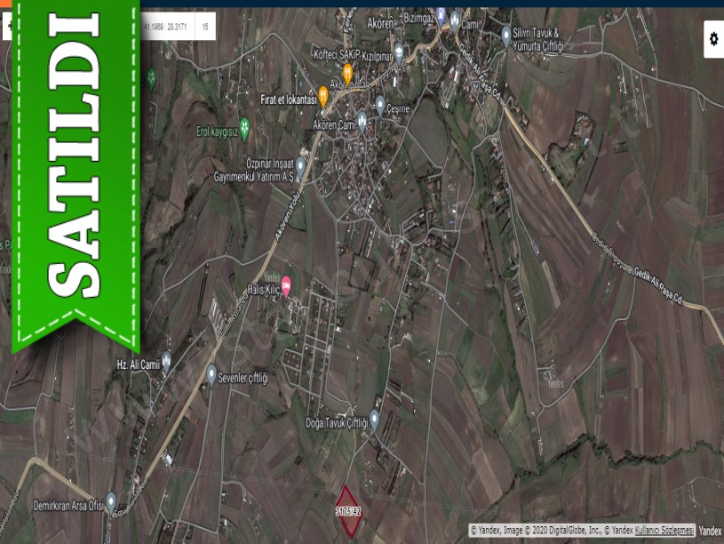 Silivri Akörende Satılık Arsa , 5,600 M2 Hisseli Yolu Var Etrafı Çevrili 