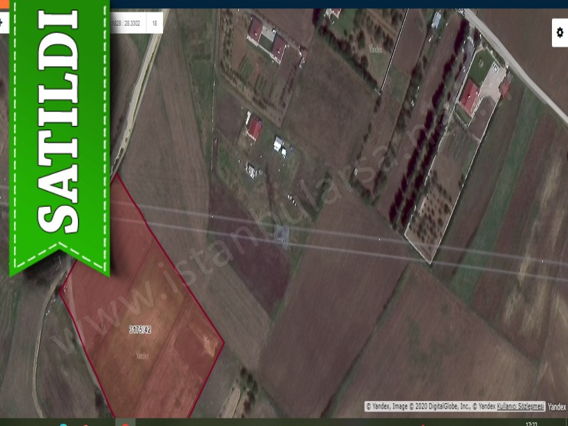 Silivri Akörende Satılık Arsa , 5,600 M2 Hisseli Yolu Var Etrafı Çevrili 