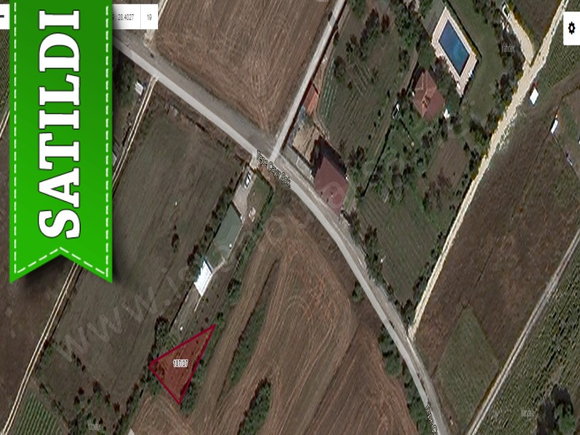 Çatalca Ovayenicede Satılık Arsa , 269 m2 Müstakil Yolu Var 