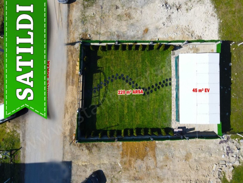 Arnavutköy Taşolukta Satılık Müstakil Ev, 220 m2 Arsa İçinde Merkezde