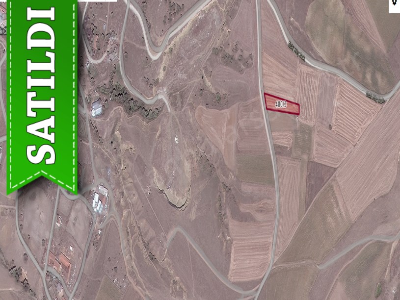Silivri Değirmenköyde Satılık Tarla , 1,900 m2 Müstakil Yolu Var