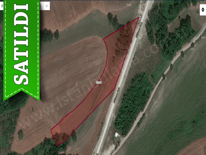 Arnavutköy Baklalıda Satılık Tarla , 10, 400 m2 Müstakil Yola Cephe 