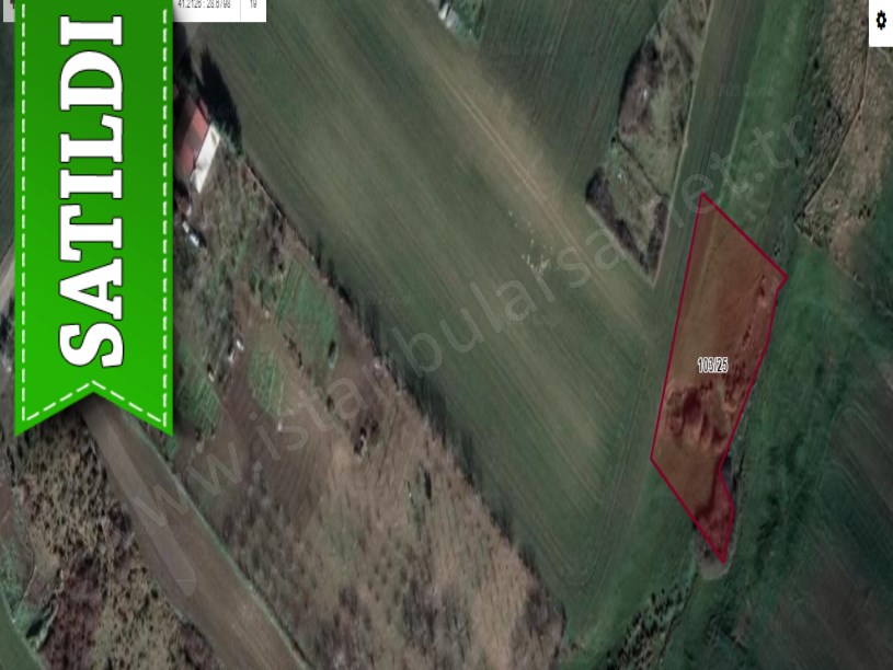 Arnavutköy Çilingirde Satılık Arsa , 271 M2 Hisseli Evlere Yakın 