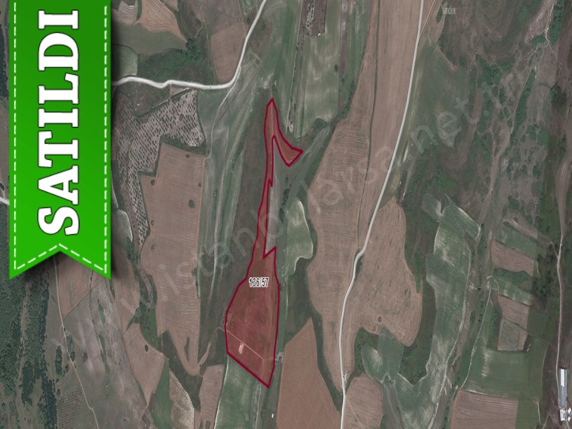 Arnavutköy Dursunköyde Satılık Arsa , 1,045 M2 Yolu Var Hisseli  