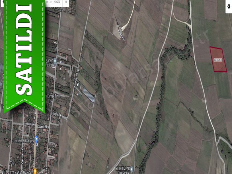 Silivri Fenerköyde Satılık Arsa , 1,980 m2  Hisseli Yola Yakın