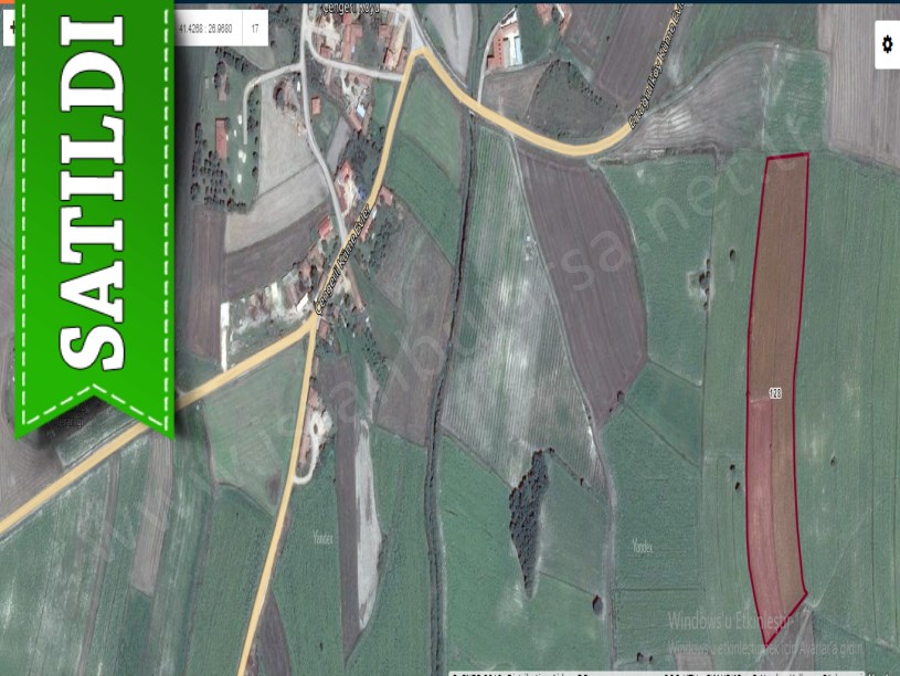 Kırklareli Pehlivanköy Doğanca Köyünde Satılık Arsa , 703 m2 Hisseli Yolu Var
