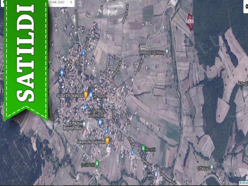 Çatalca Çiftlikköyde Satılık Arsa , 200 M2 Yolu Var  Evlerin Yakını 
