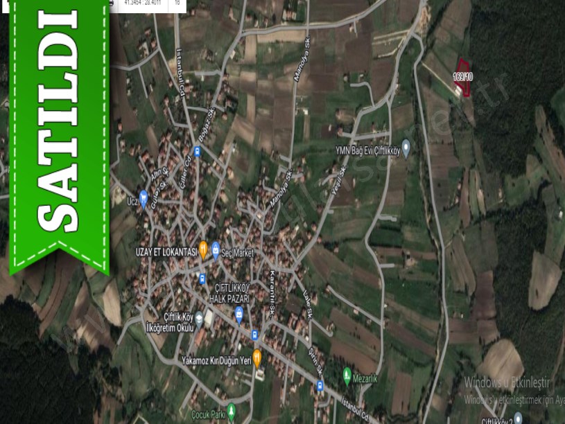 Çatalca Çiftlikköyde Satılık Arsa , 200 M2 Yolu Var  Evlerin Yakını 