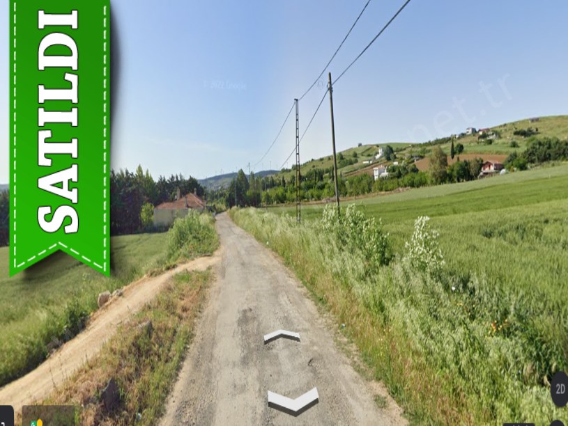 Çatalca Çakılda Satılık Arsa , 357 m2 Çaplı Yolu Var Tepe Konumda 