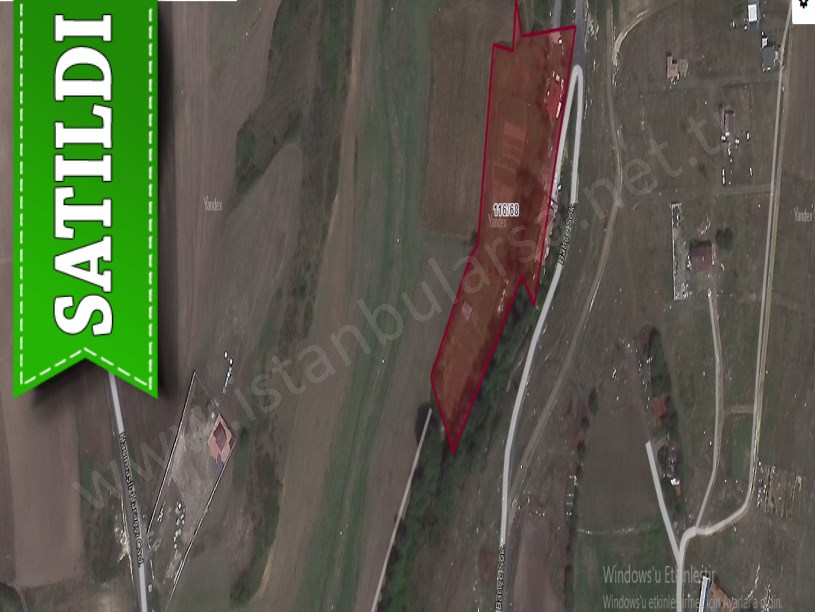 Arnavutköy Hacımaşlıda Satılık Arsa , 372 m2 Yolu Var Evlerin Yakını 