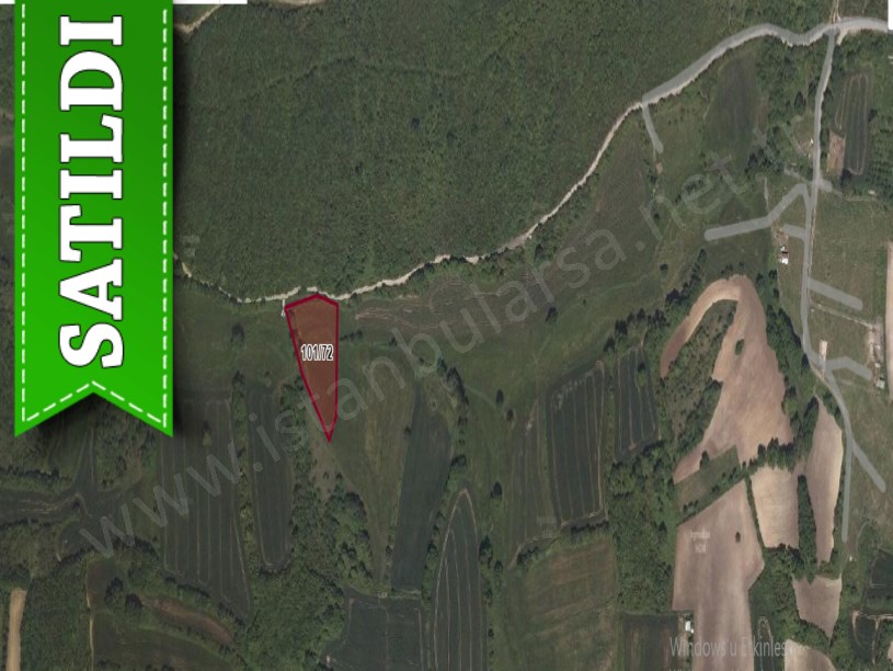 Arnavutköy Balabanda Satılık Arsa , 214 m2 Yolu Var Hisseli 