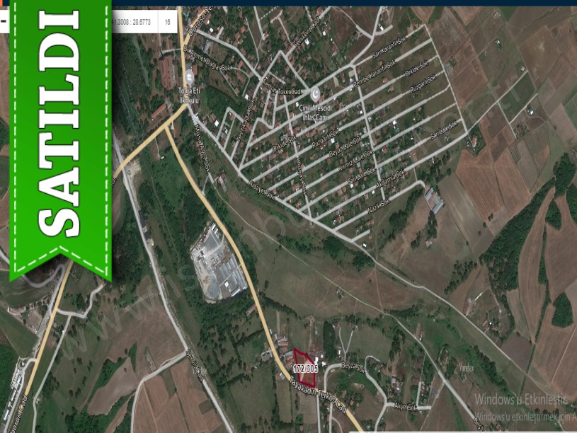 Arnavutköy Tayakadında Satılık Arsa , 245 m2 Cadde Cephe Çaplı Hisseli 