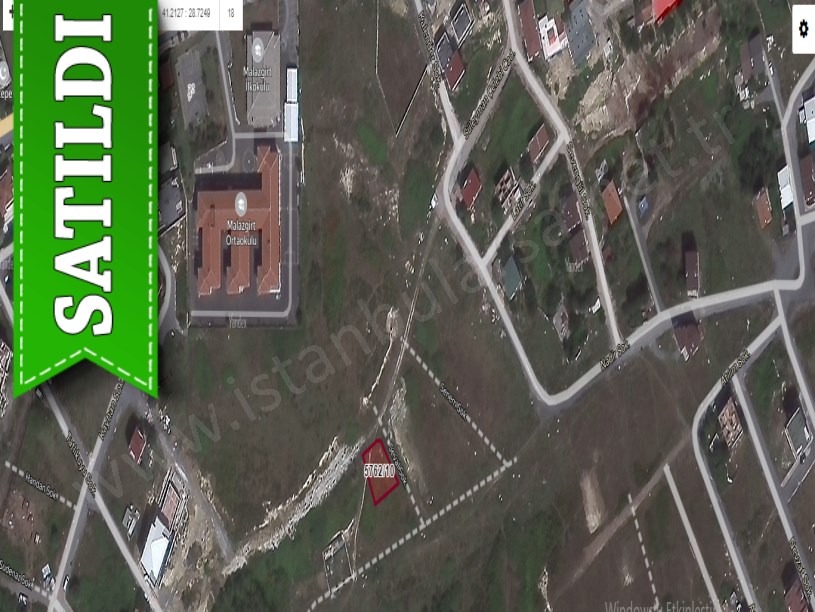 Arnavutköy Taşolukta Satılık Arsa , 330 m2 Cadde Cephe Müstakil Konut İmarlı 