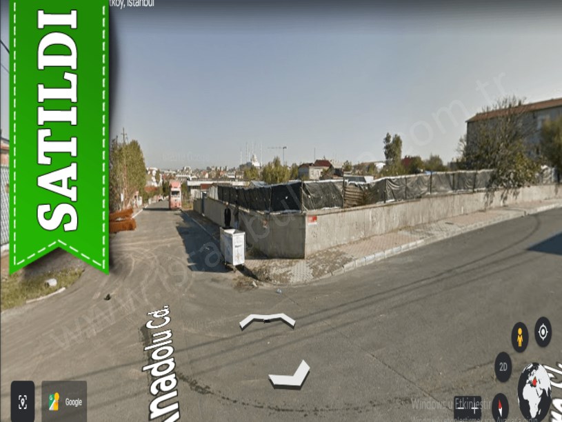 Arnavutköy Haraççıda Satılık Arsa , 745 M2 Köşebaşı Cadde Cephe