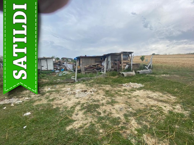 Arnavutköy Çilingirde Satılık Arsa , 243 m2 İçinde 2 Odalı Hobi Bahçesi Var 