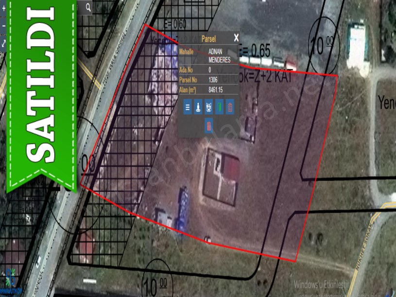 Arnavutköy Taşolukta Satılık Arsa , 180 m2 Cadde Cephe Yolu Var Hisseli 