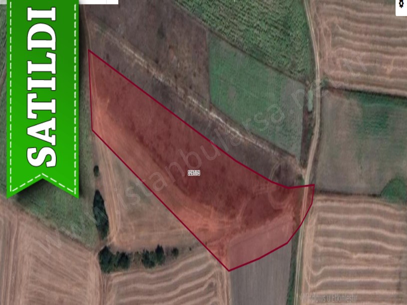 Silivri Fenerköyde Satılık Arsa , 505 m2 Yolu Var Çaplı Hisseli 